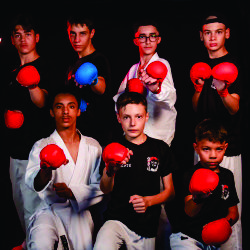 Equipe Alunos Karate Meninos Homens